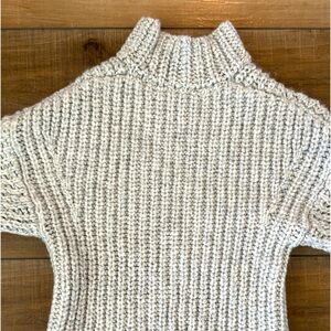 EXPRESS sweater - Chic Geometric Bliss Turtleneck Sweater